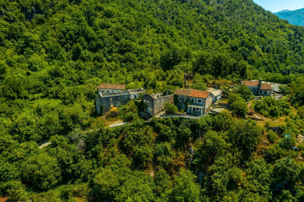 Green Hill Вирпазар Экстерьер фото