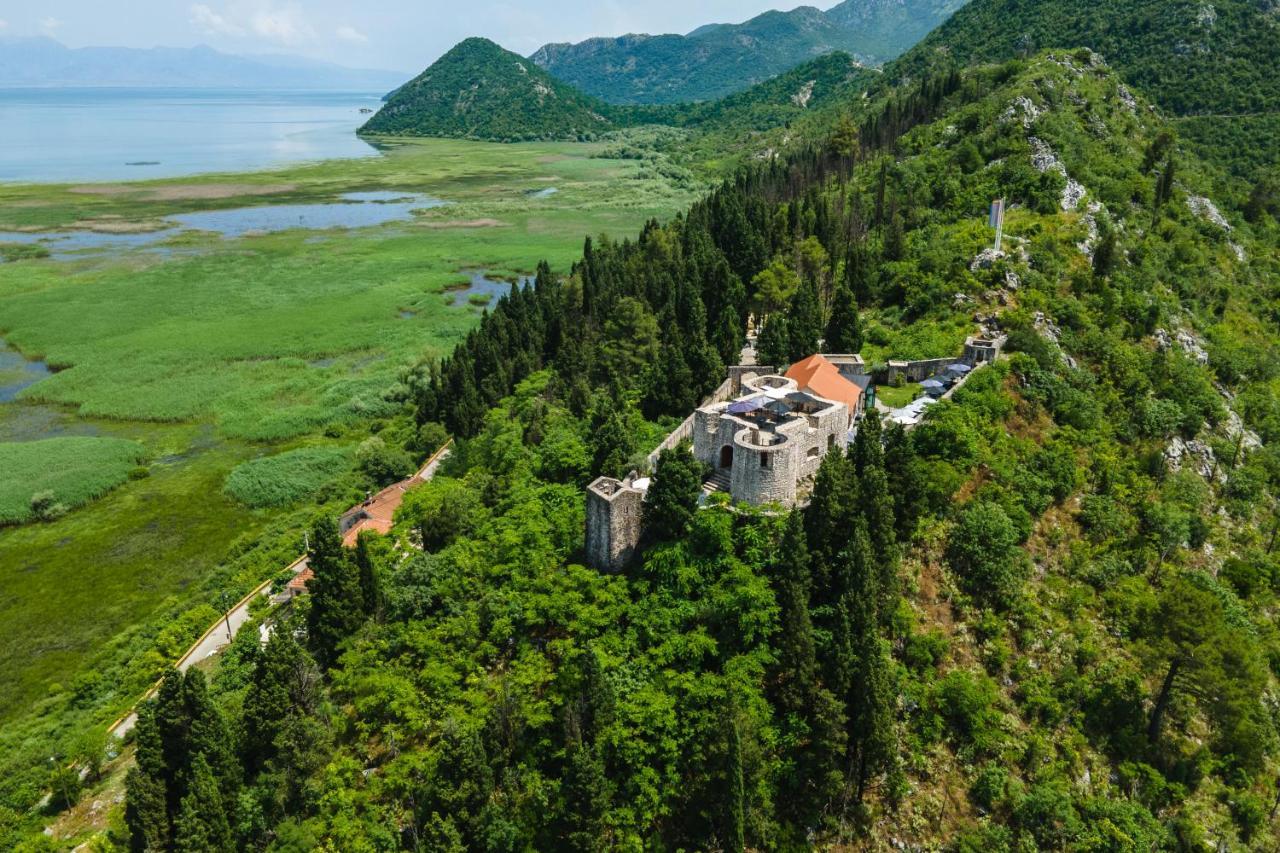 Green Hill Вирпазар Экстерьер фото